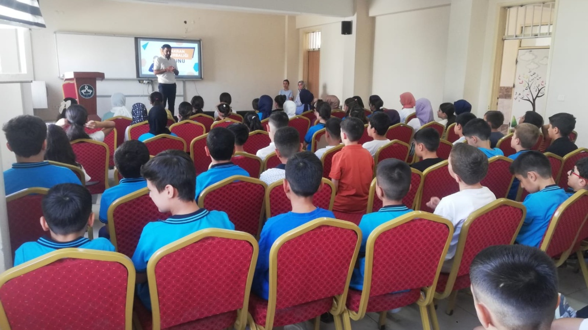 Fatih İmam Hatip Ortaokulu’nda 5. Sınıflara Oryantasyon Eğitimi
